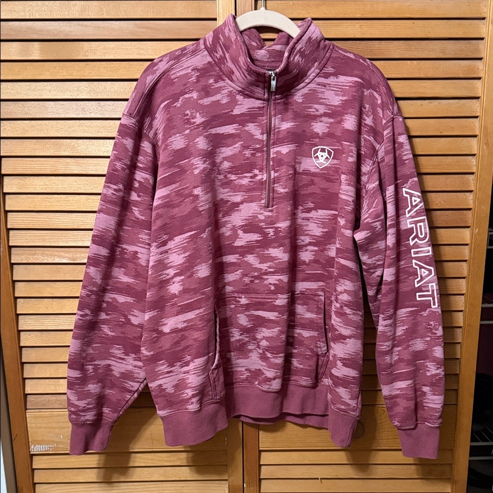 Ariat Women’s quarter Zip-Up